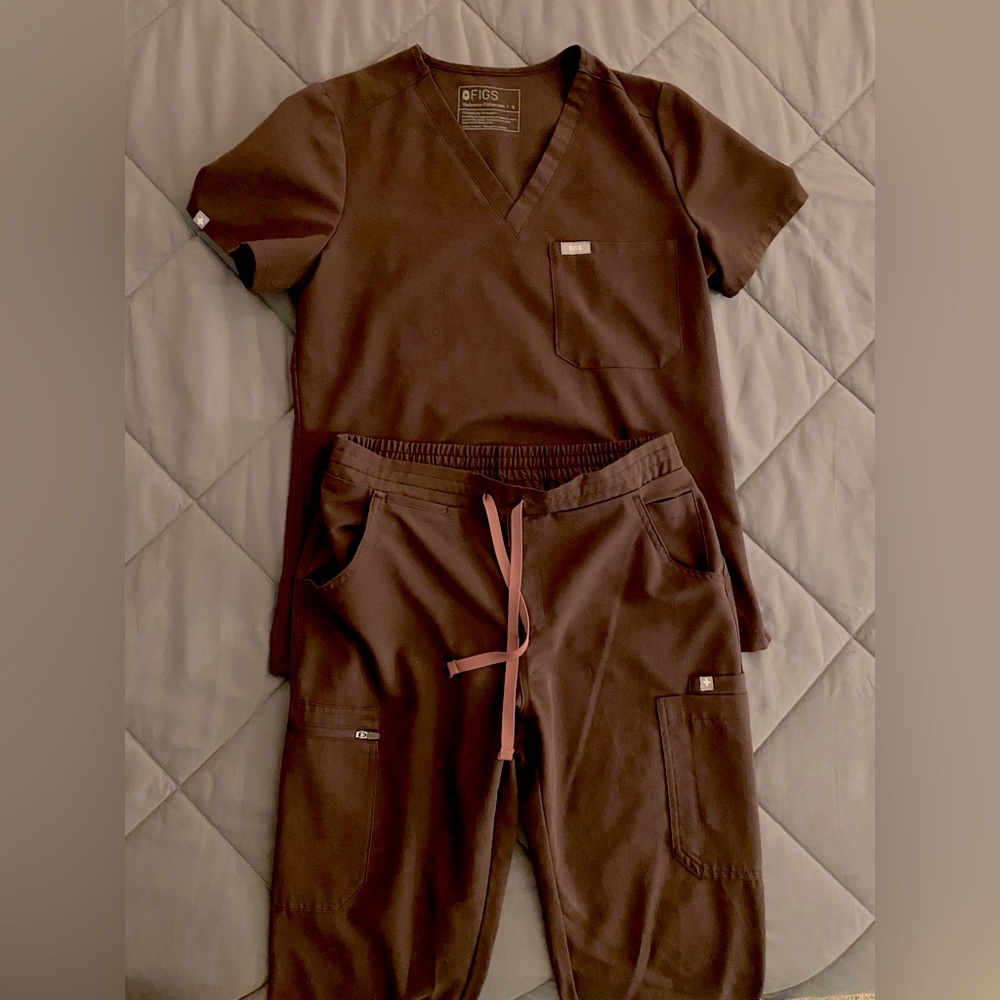 Figs scrub set